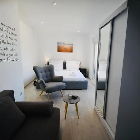 Icy Дубровник