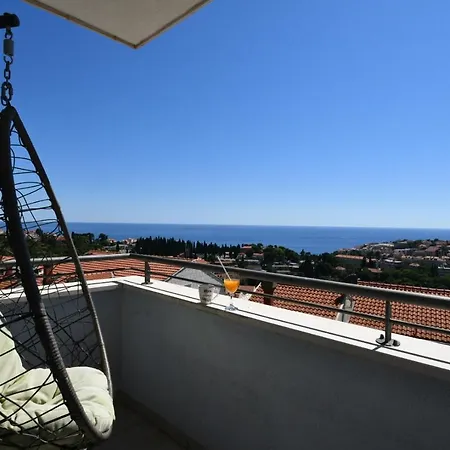 Icy Гостевой дом 3*