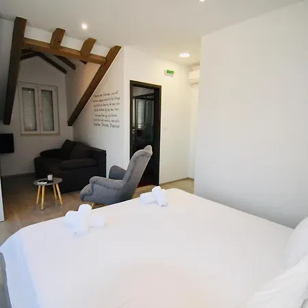 Icy Гостевой дом