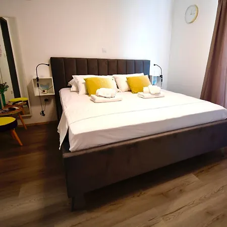 Icy Дубровник